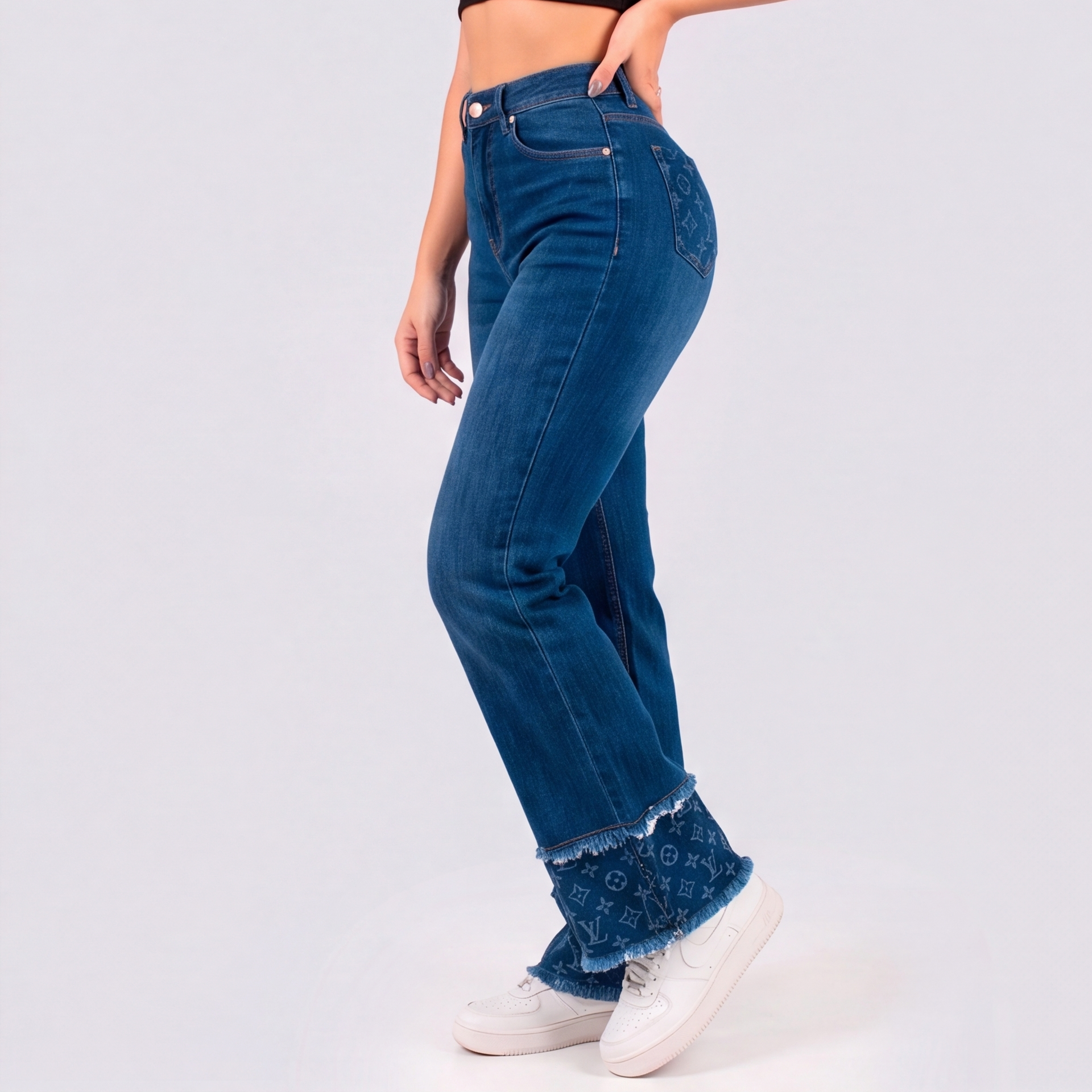 Jeans Mom Flare Tiro Alto