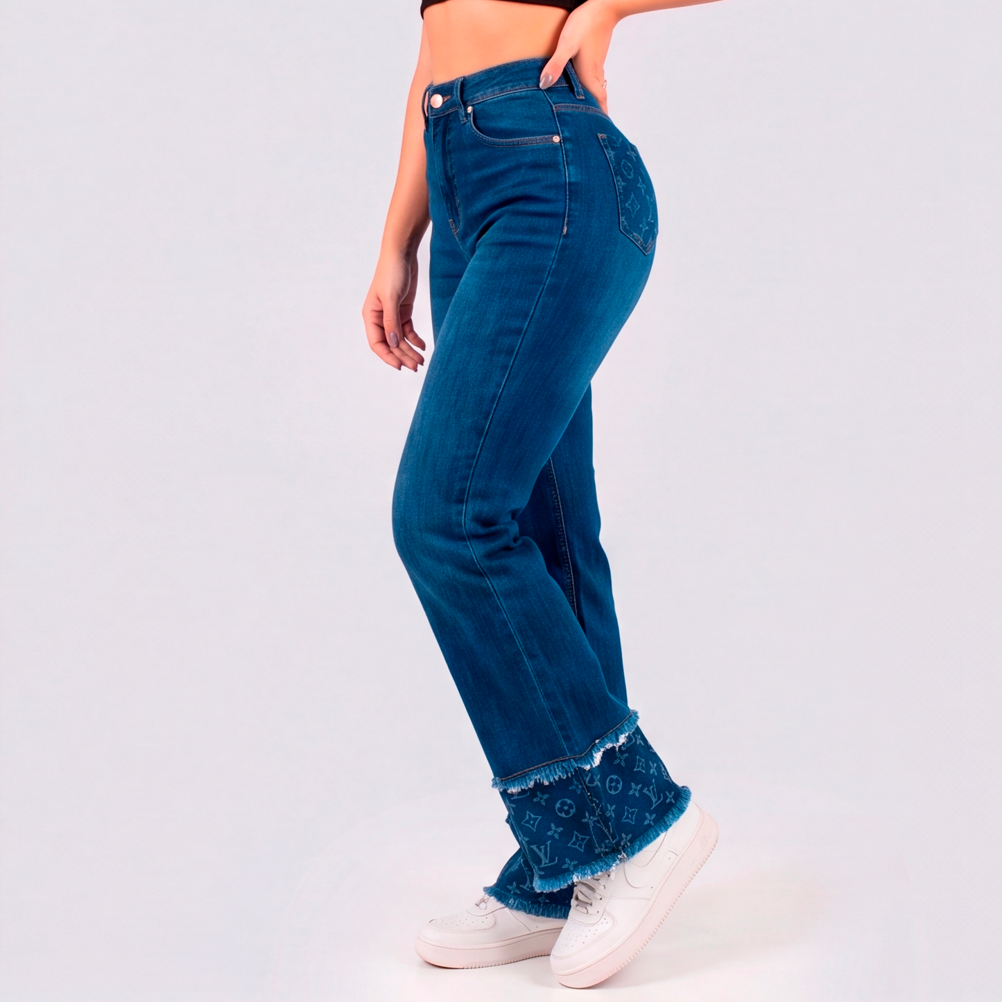Jeans Mom Flare Tiro Alto