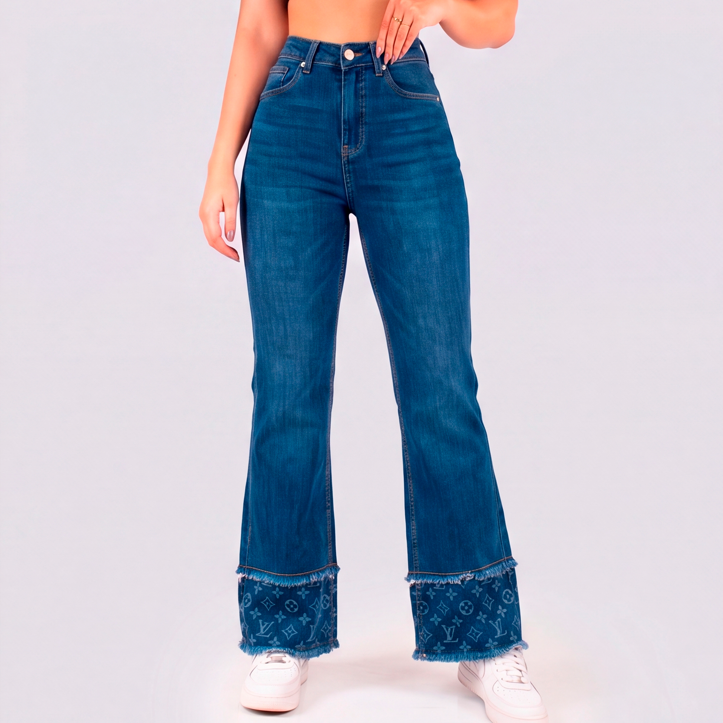Jeans Mom Flare Tiro Alto