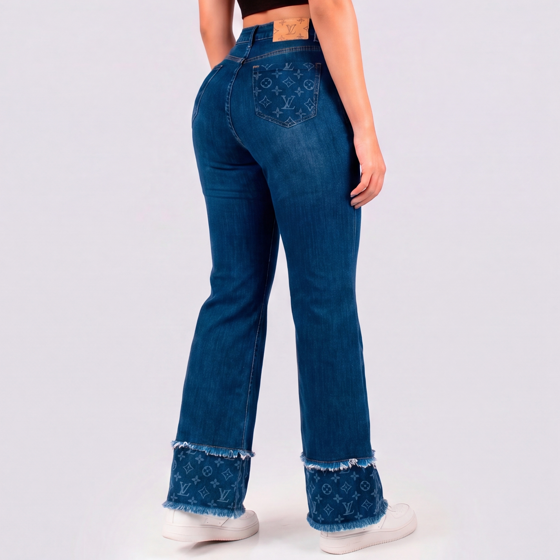 Jeans Mom Flare Tiro Alto
